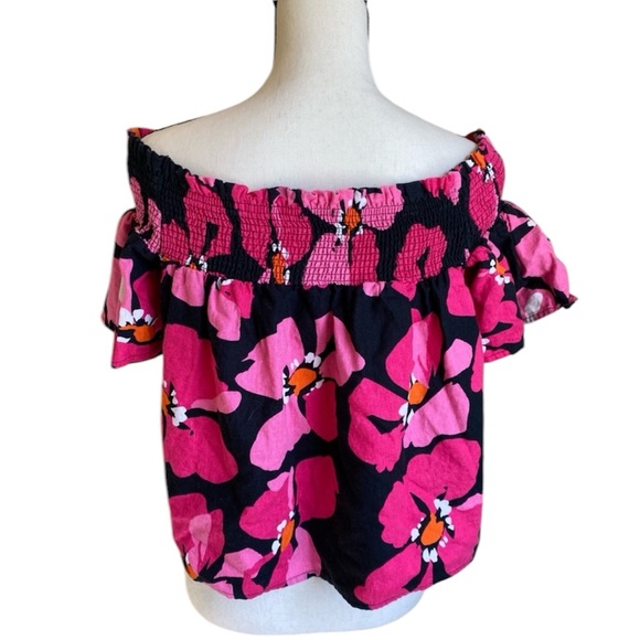 Floral Top by Who What Wear. - size Medium - Picture 2 of 7